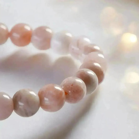 Peach Moonstone : Stone of Intuition - Classic Round