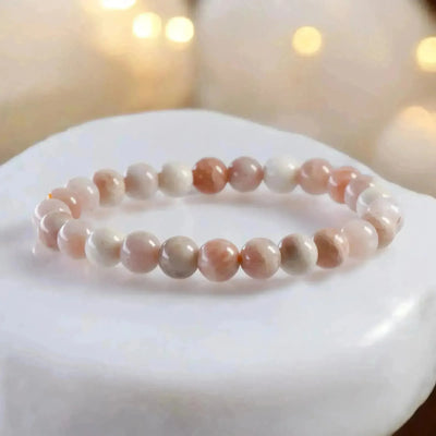 Peach Moonstone : Stone of Intuition - Classic Round